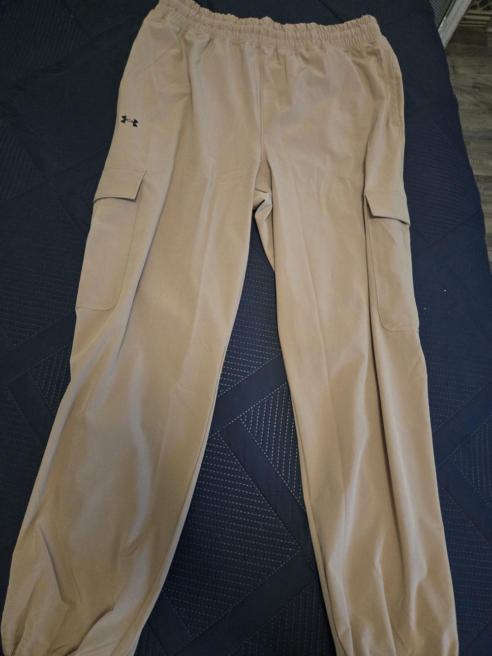 Under Armour Women’s Tan Cargo Jogger Pants